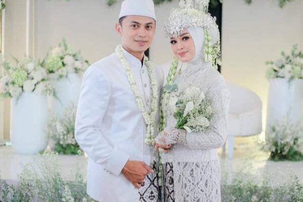 Agung & Eni